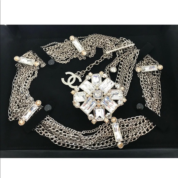 CHANEL SILVER TONE CHAIN CRYSTAL EMBELLISHED BELT NWOTS! - Picture 3 of 17